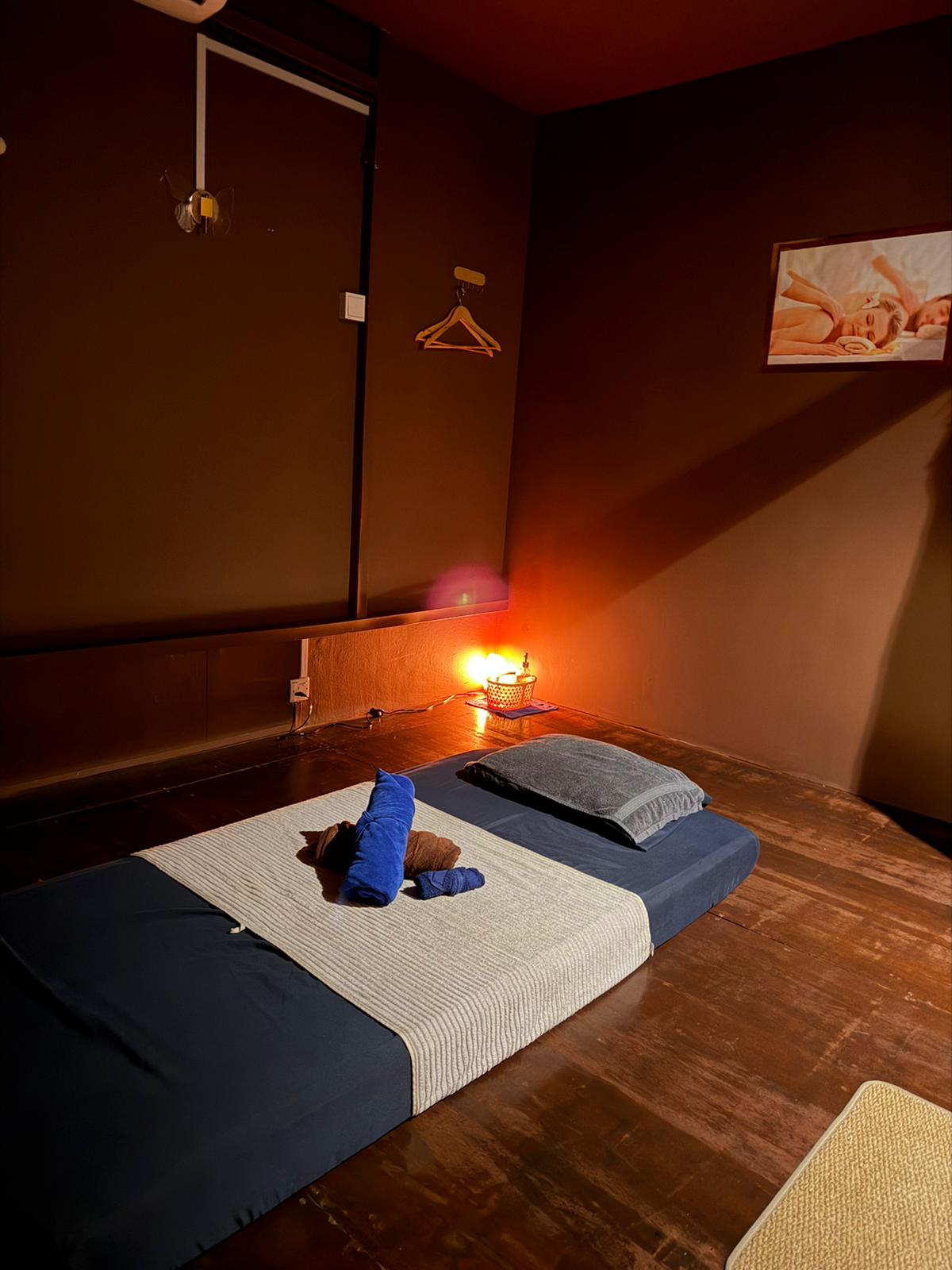 Lavender Aroma Massage